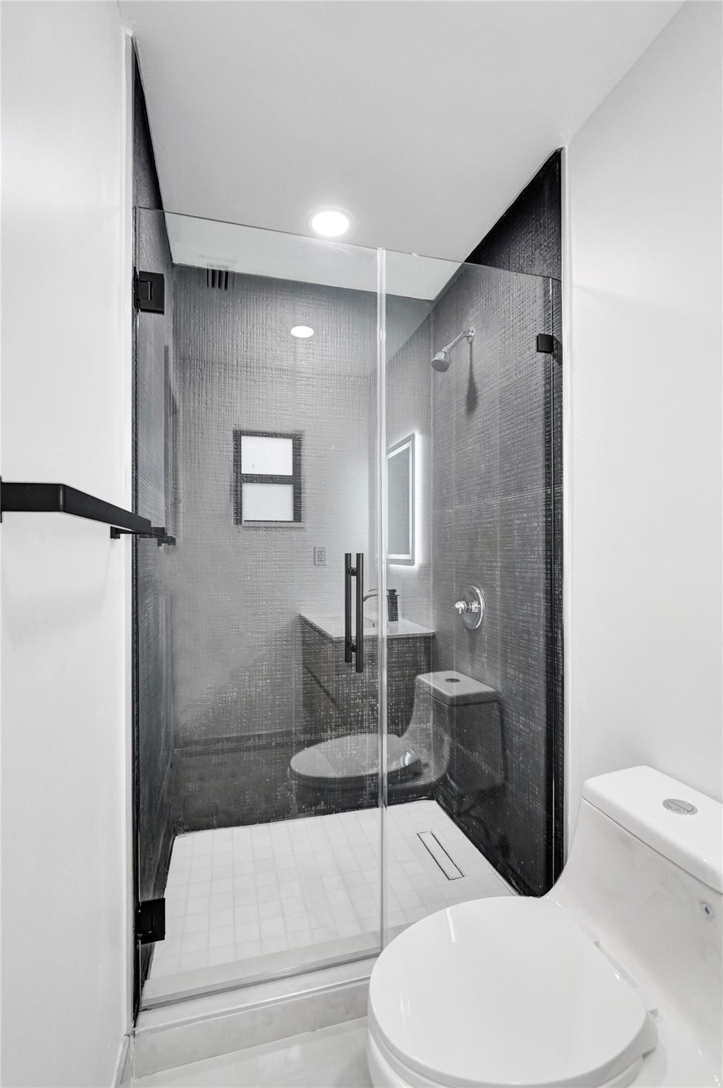 PLAYLAND ISLES - Residential Lease