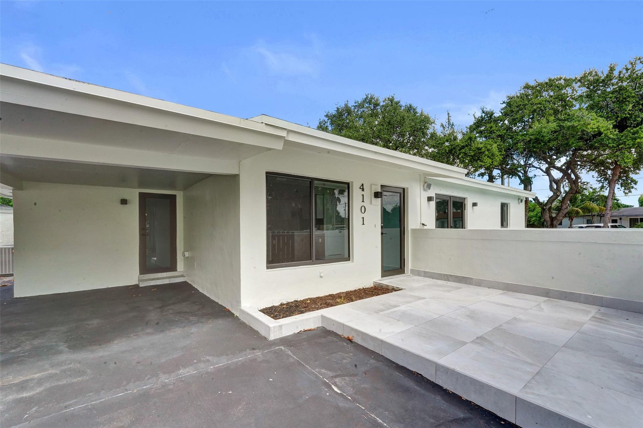 PLAYLAND ISLES - Residential Lease