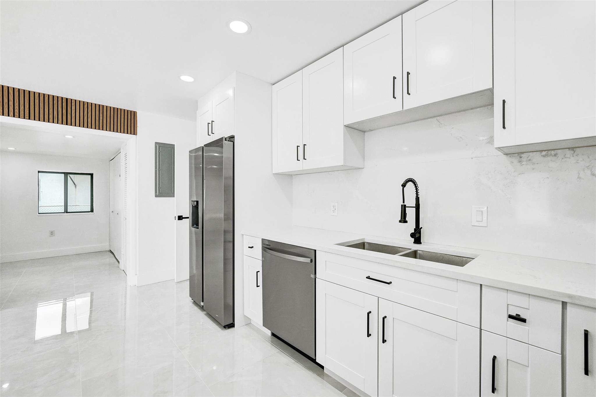 PLAYLAND ISLES - Residential Lease