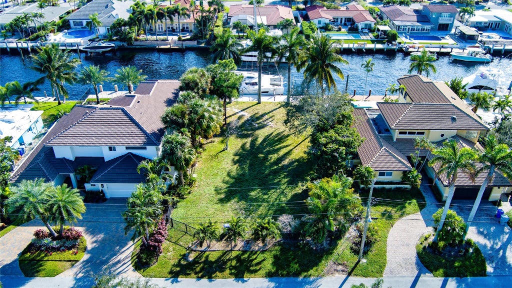 Photo of 2496 SE 12th Street, Pompano Beach, FL 33062 (MLS # F10479603)