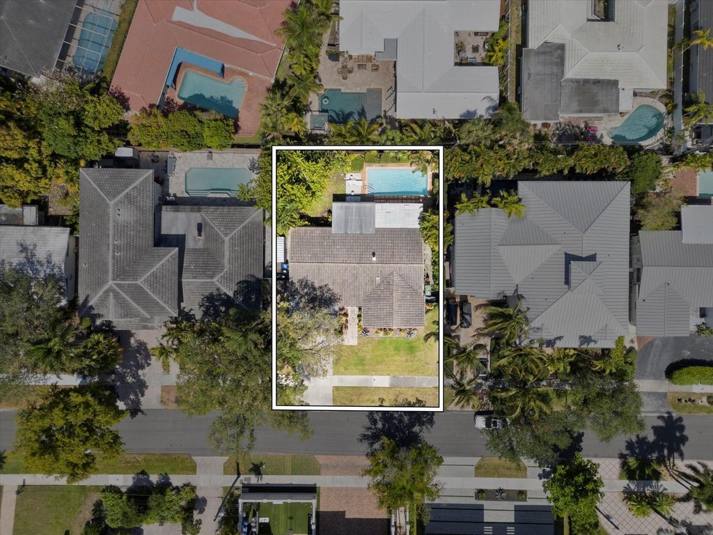 Photo of 1950 Harbourview Drive, Fort Lauderdale, FL 33316 (MLS # F10501665)