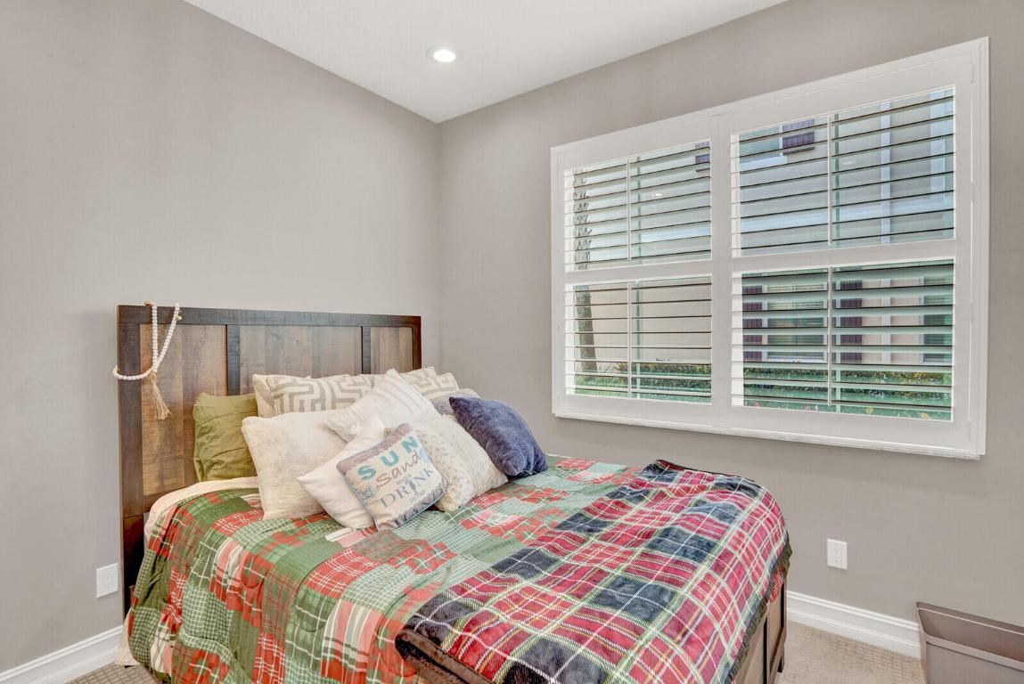 PARK CENTRAL AT CYPRESS KEY - Residential