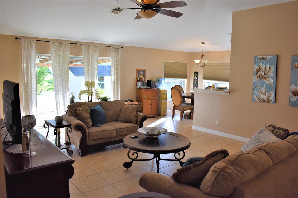 PORT ST LUCIE SECTION 33 - Residential