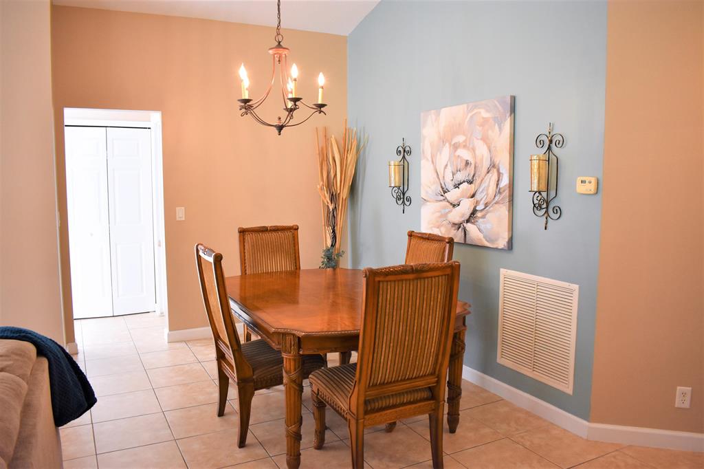 PORT ST LUCIE SECTION 33 - Residential