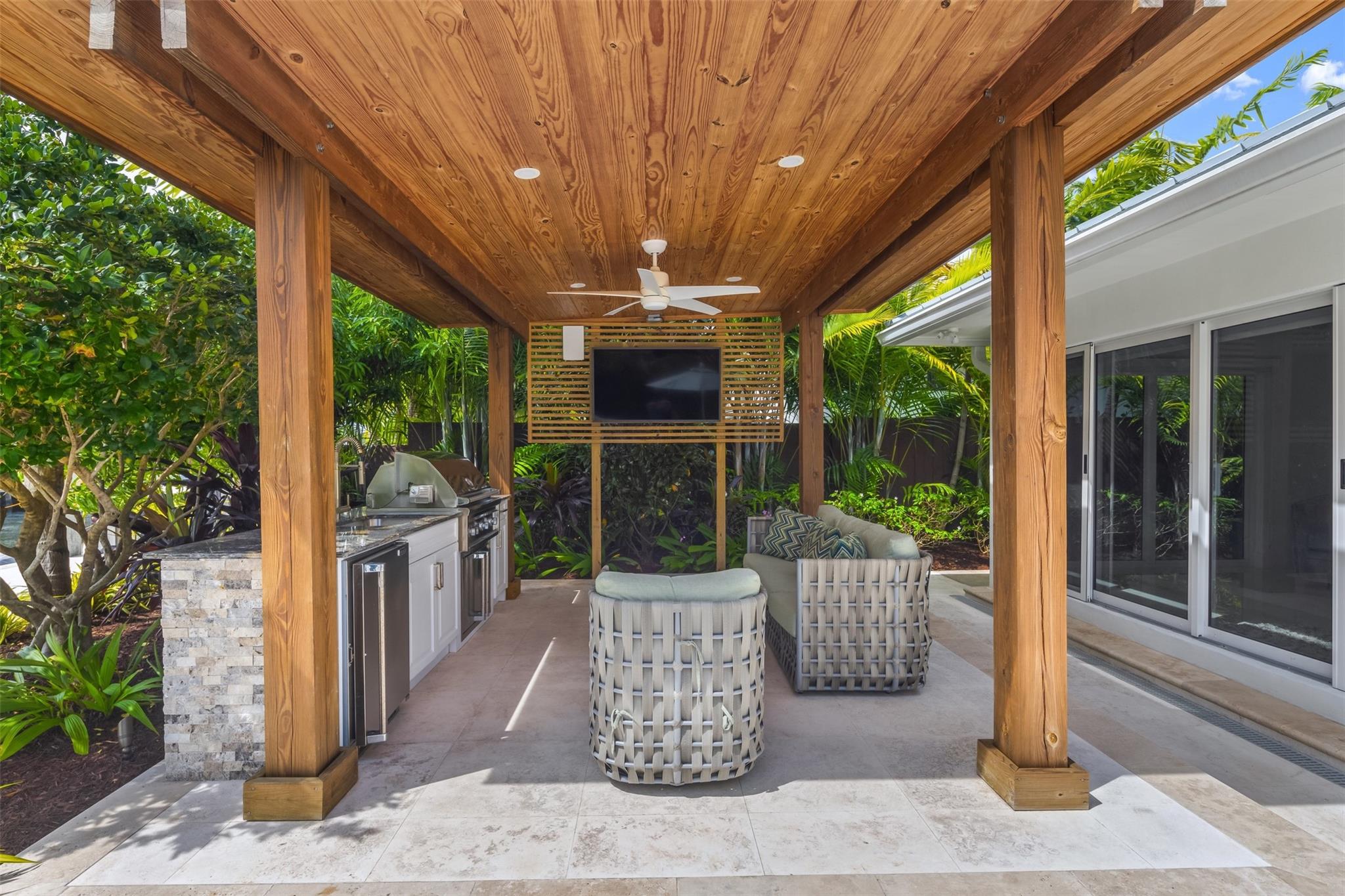 SUNRISE KEY - Residential