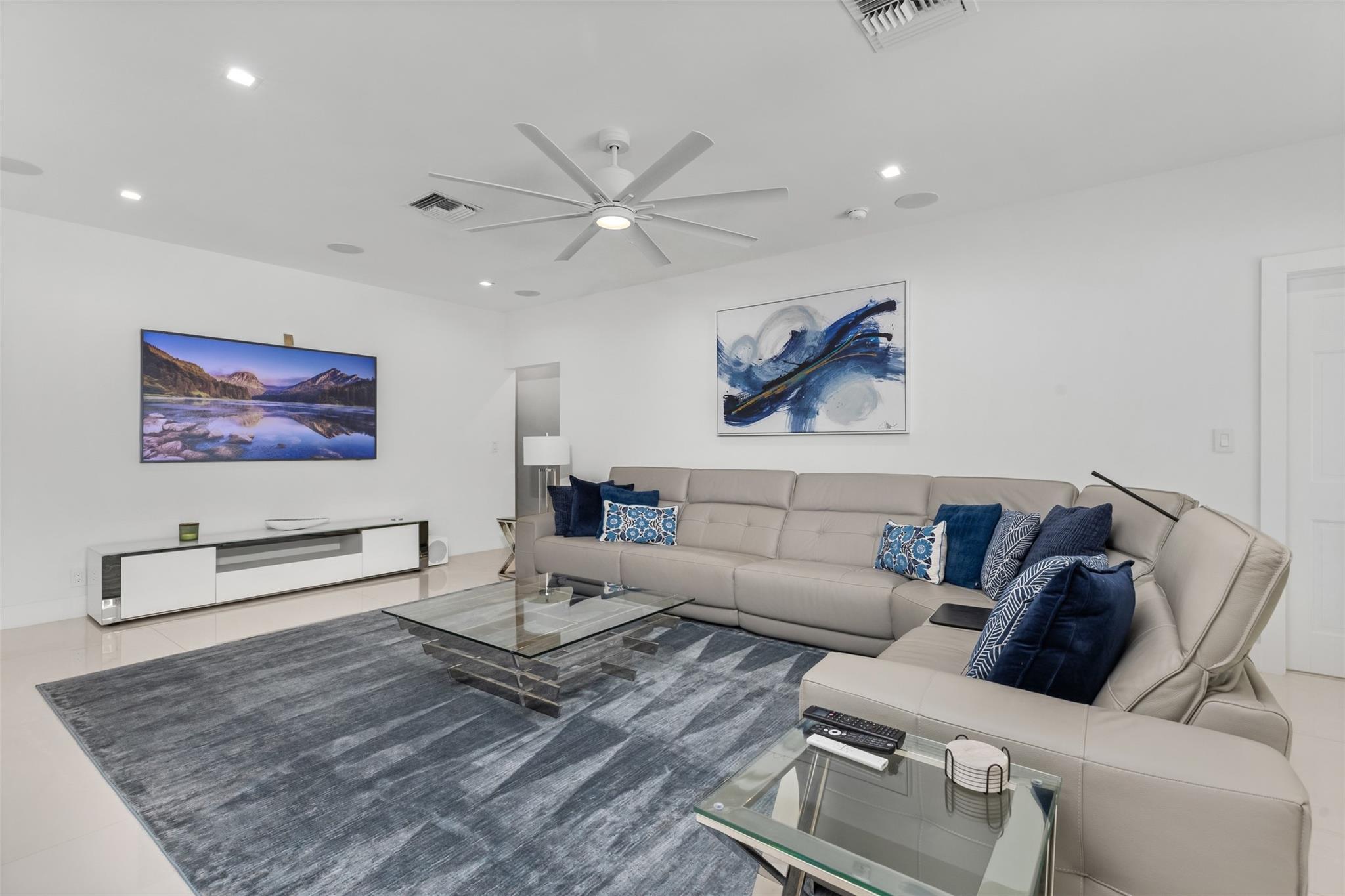 SUNRISE KEY - Residential