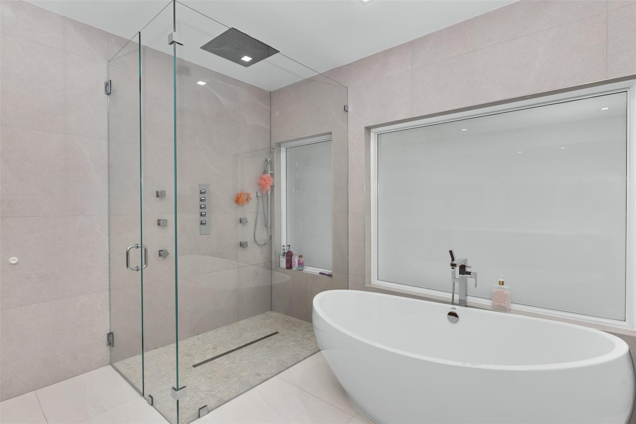 SUNRISE KEY - Residential