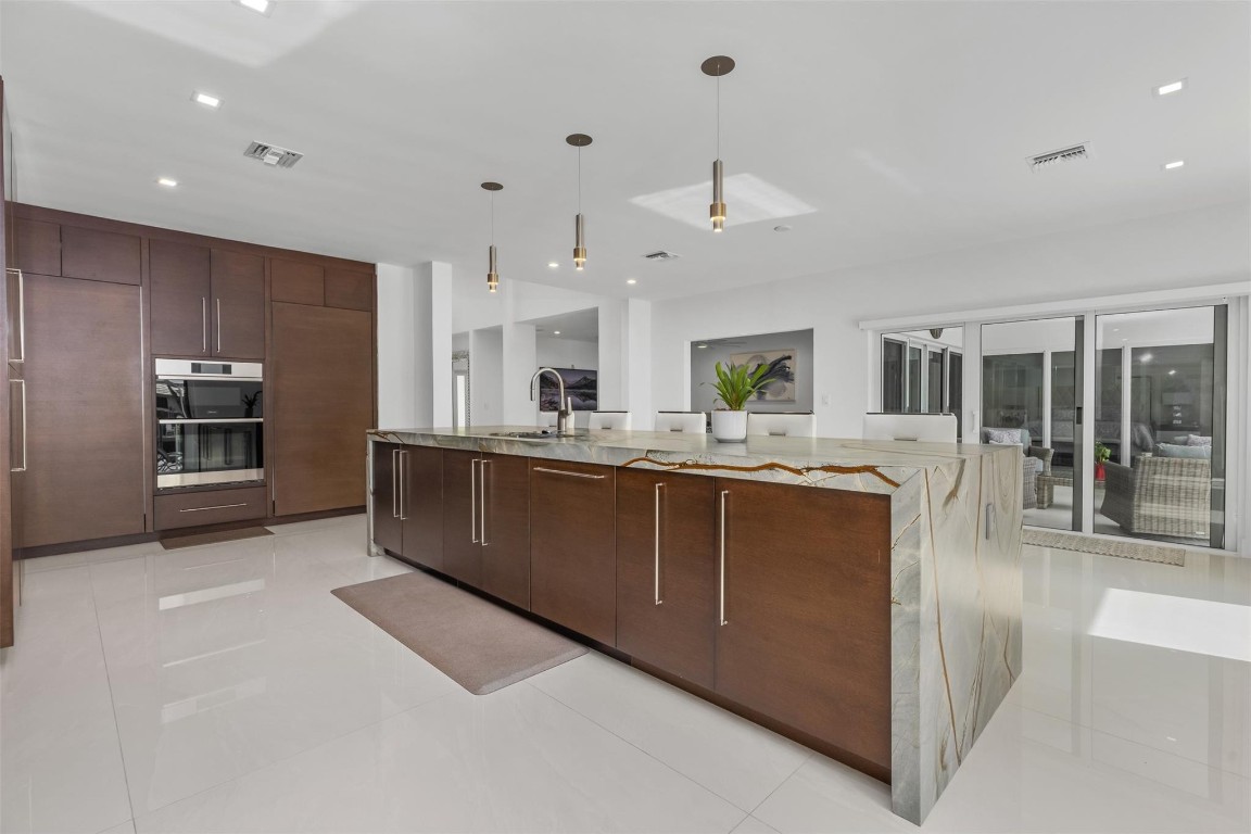 SUNRISE KEY - Residential