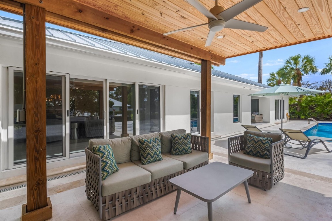 SUNRISE KEY - Residential