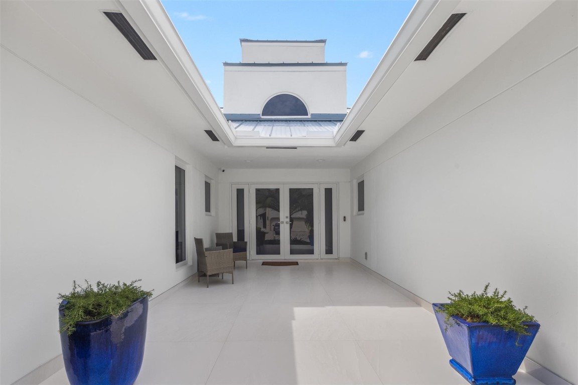 SUNRISE KEY - Residential