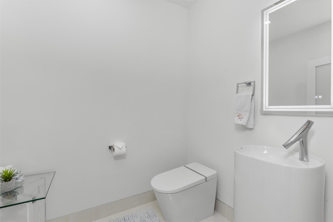 SUNRISE KEY - Residential