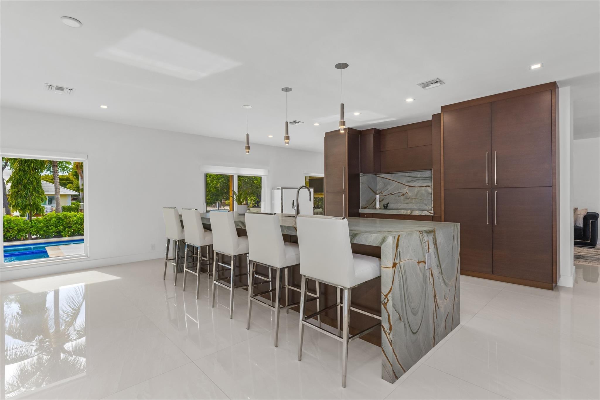 SUNRISE KEY - Residential