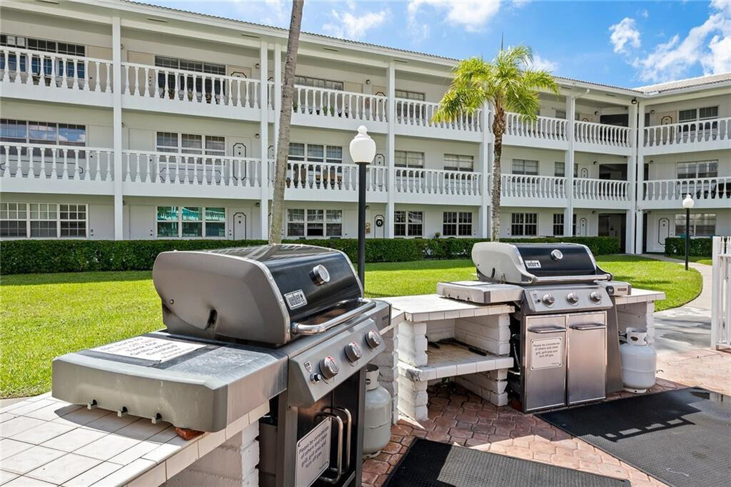 MAYBURY MANSIONS CONDO - Residential