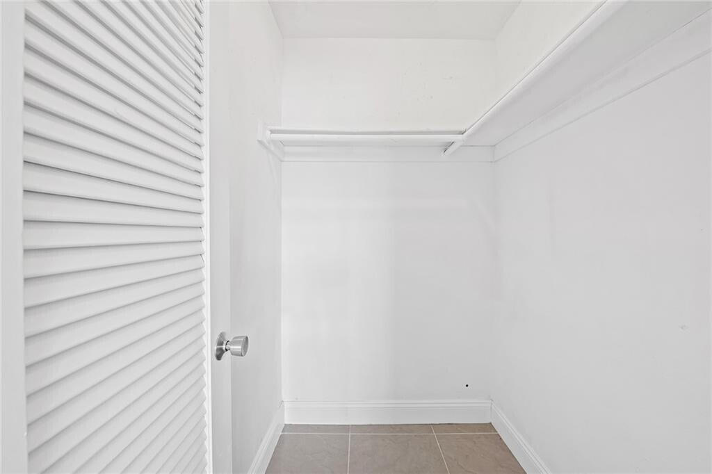 MAYBURY MANSIONS CONDO - Residential