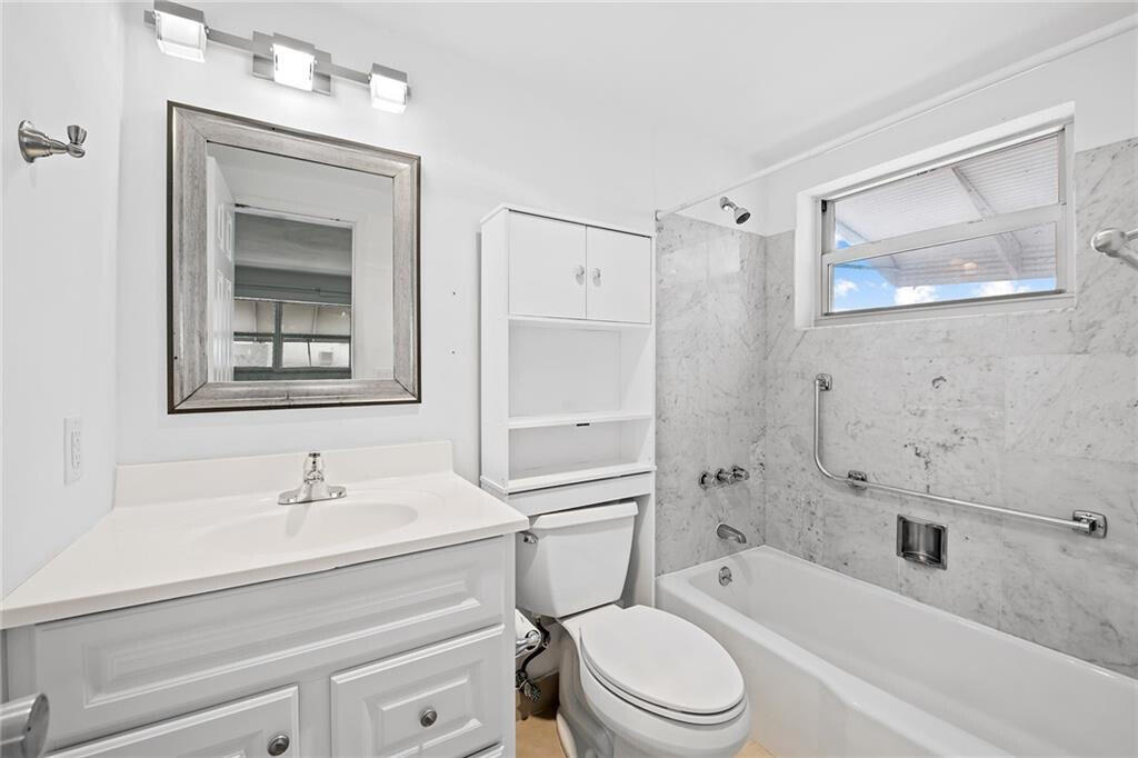 MAYBURY MANSIONS CONDO - Residential