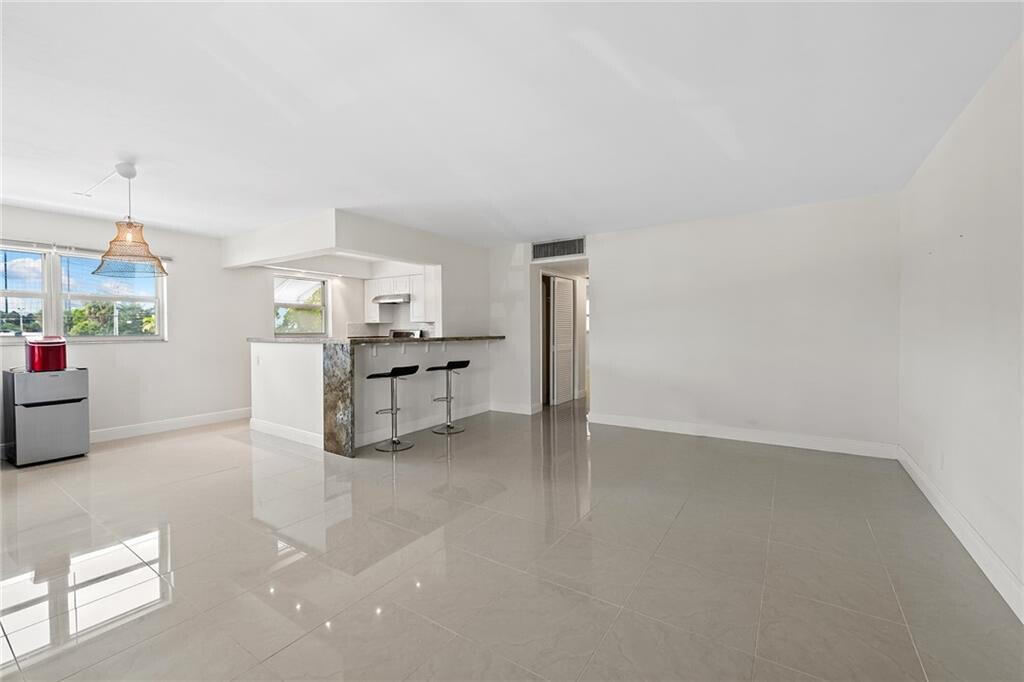 MAYBURY MANSIONS CONDO - Residential