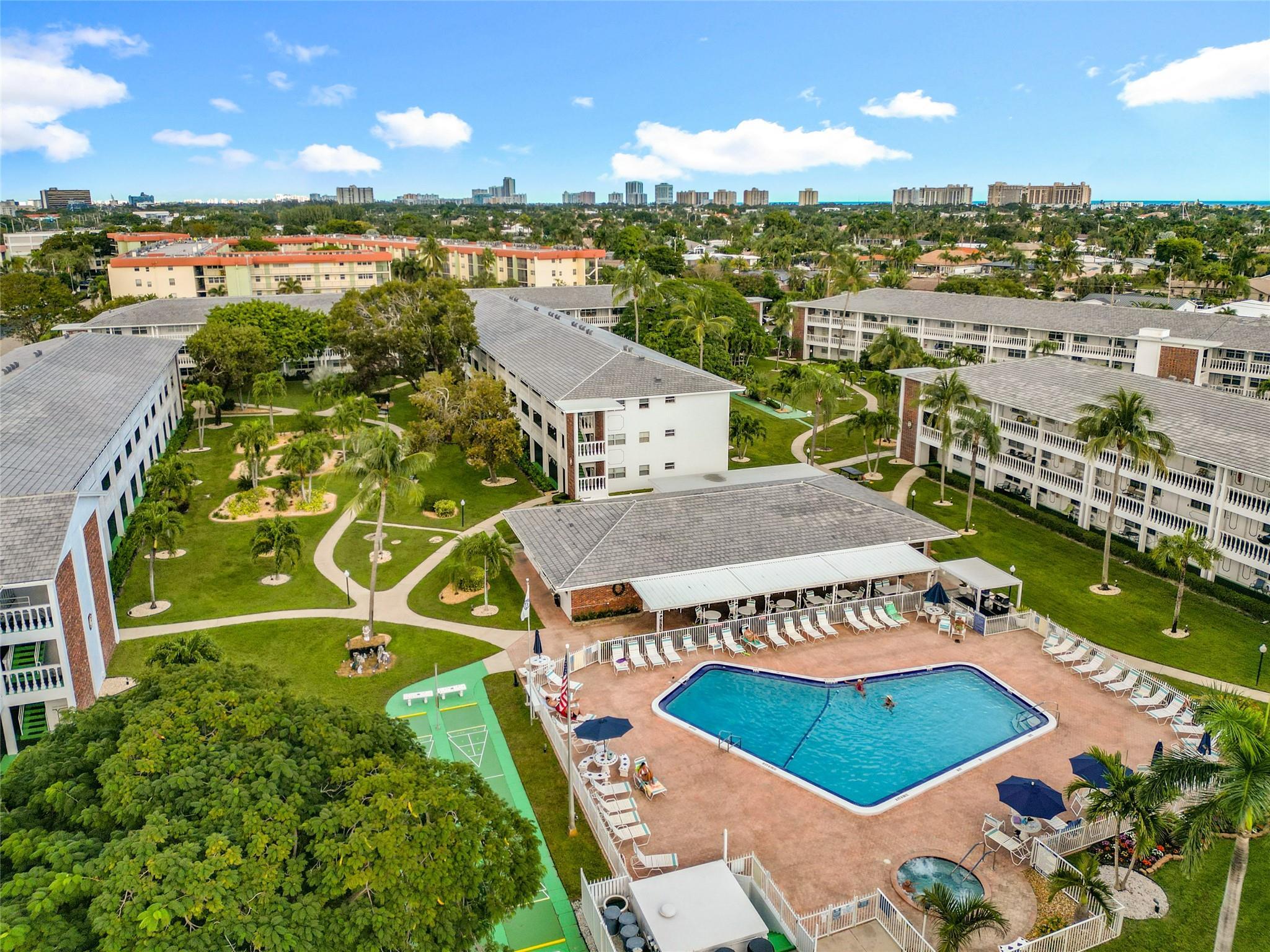 MAYBURY MANSIONS CONDO - Residential