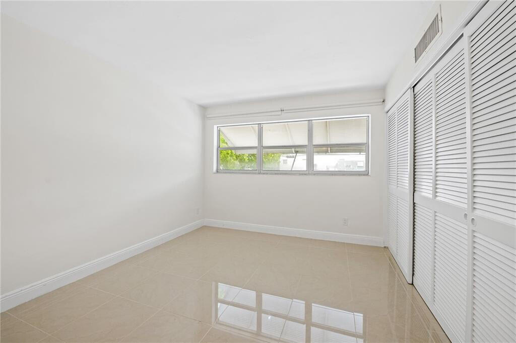 MAYBURY MANSIONS CONDO - Residential