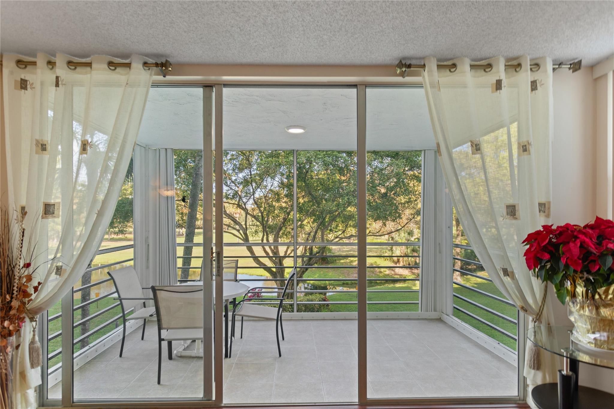 PALM AIRE - Residential