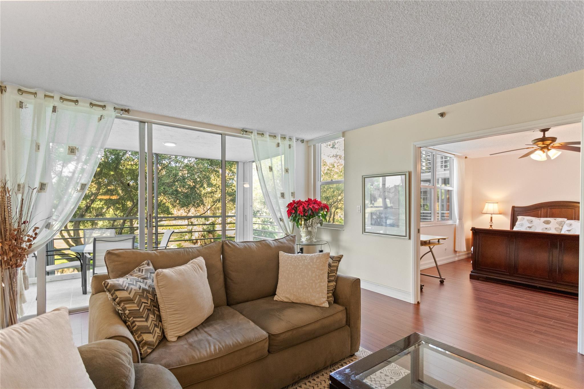 PALM AIRE - Residential