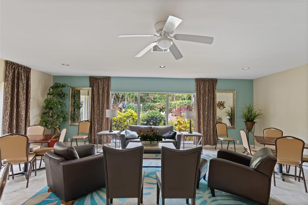 PALM AIRE - Residential