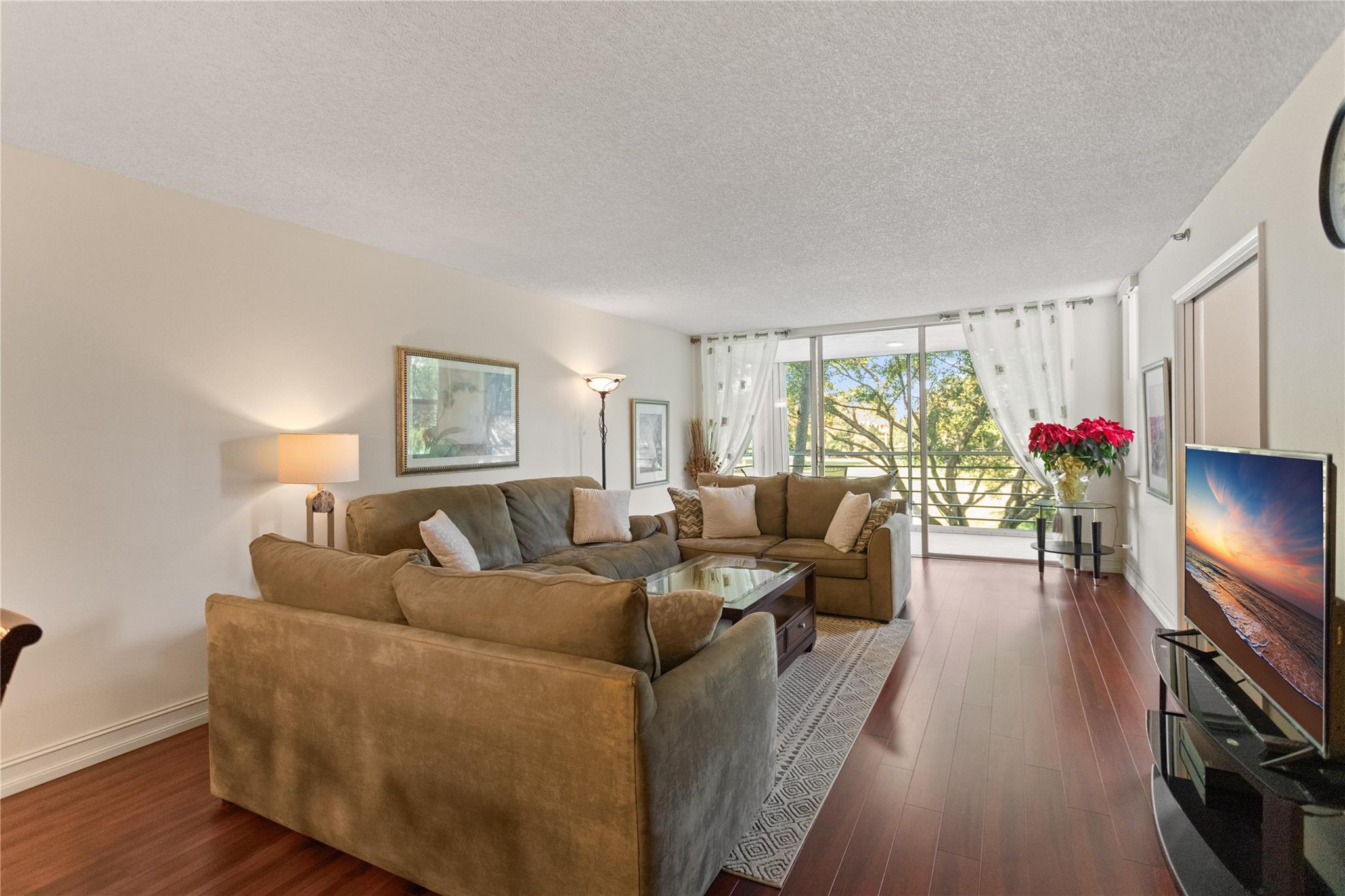 PALM AIRE - Residential