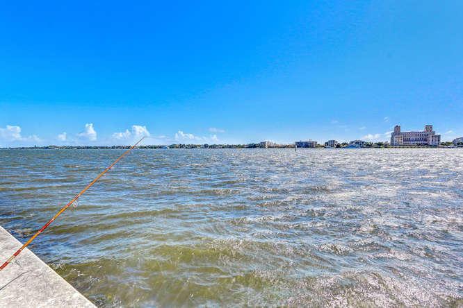 YACHT CLUB TOWERS CONDO - Residential Lease