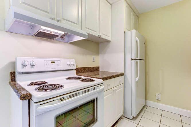 YACHT CLUB TOWERS CONDO - Residential Lease