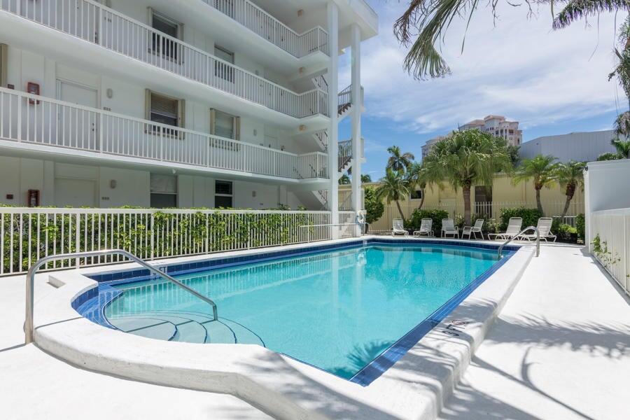 YACHT CLUB TOWERS CONDO - Residential Lease