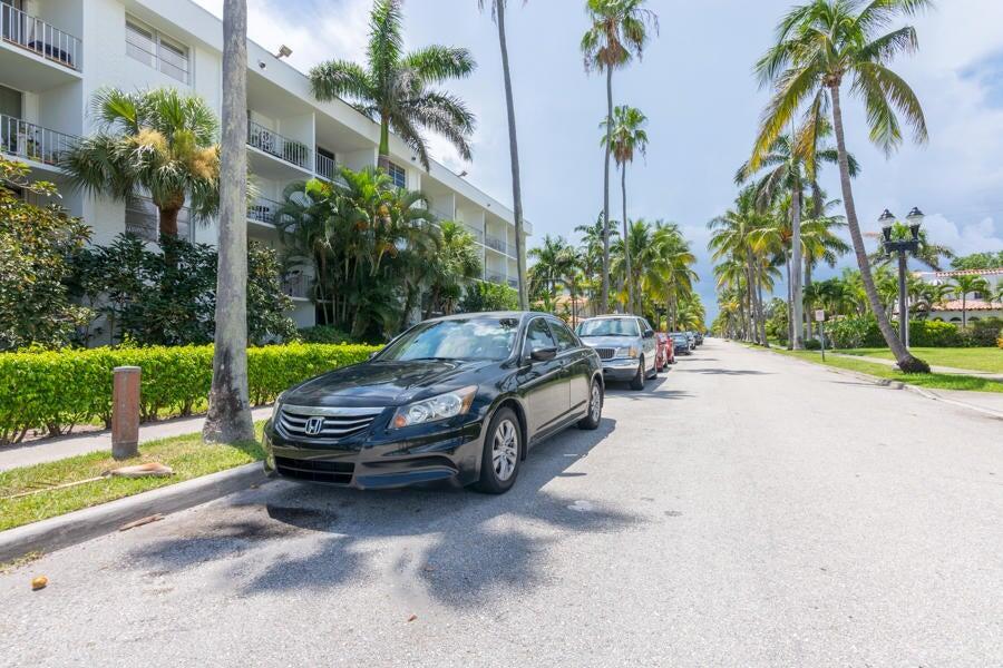 YACHT CLUB TOWERS CONDO - Residential Lease