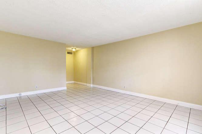 YACHT CLUB TOWERS CONDO - Residential Lease