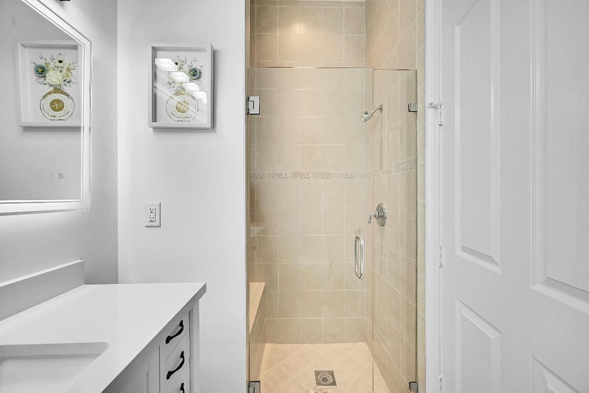 VERSAILLES - Residential