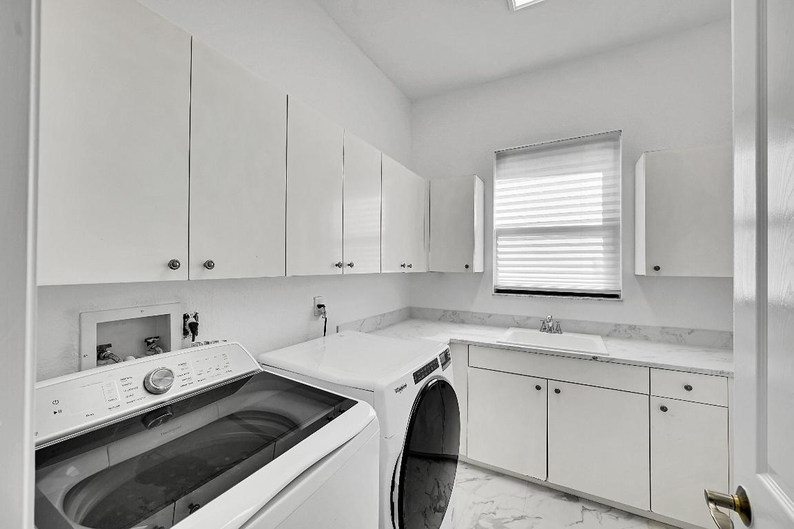 VERSAILLES - Residential