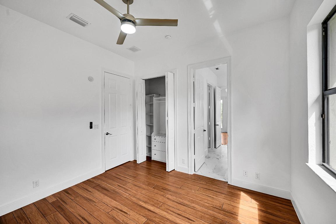 VERSAILLES - Residential