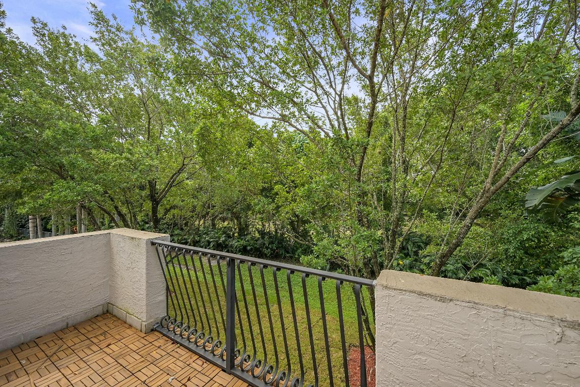 VERSAILLES - Residential