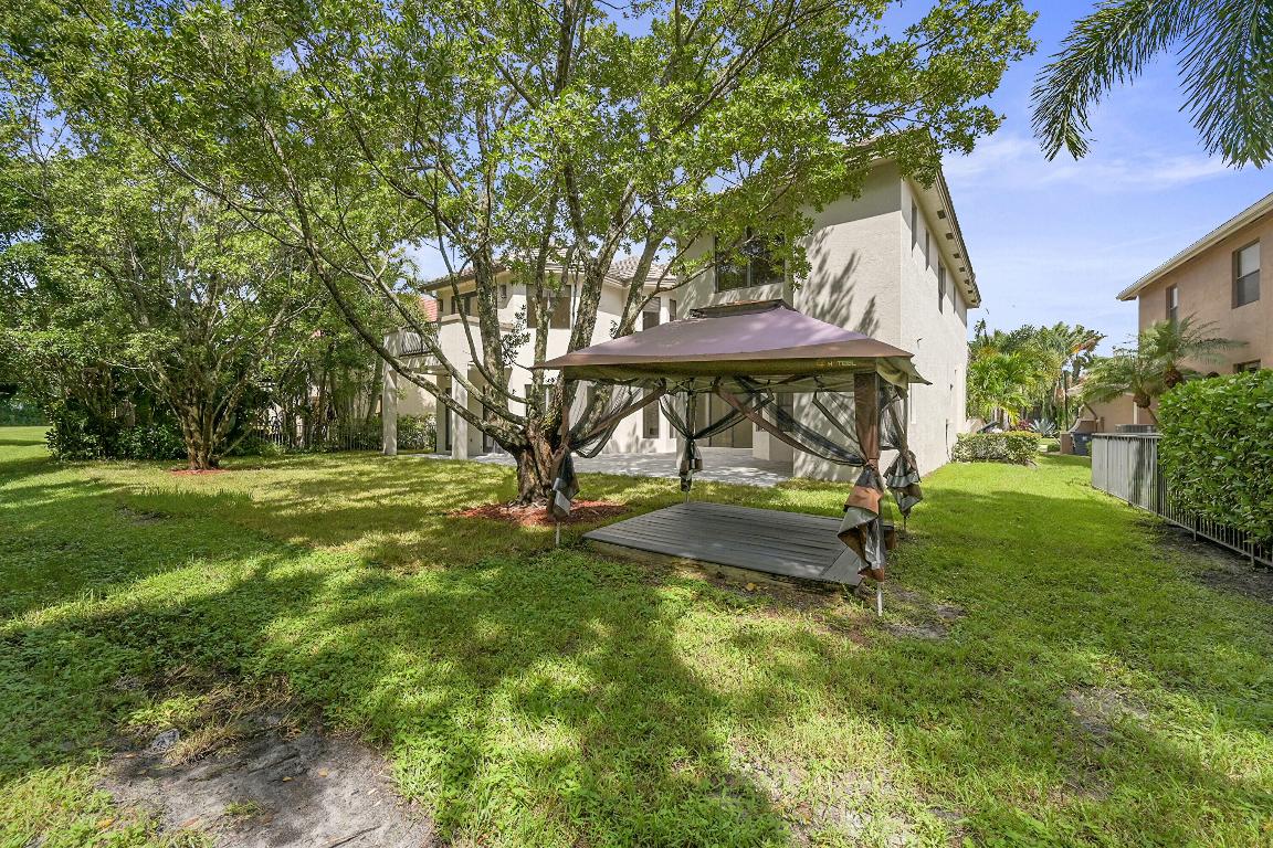 VERSAILLES - Residential