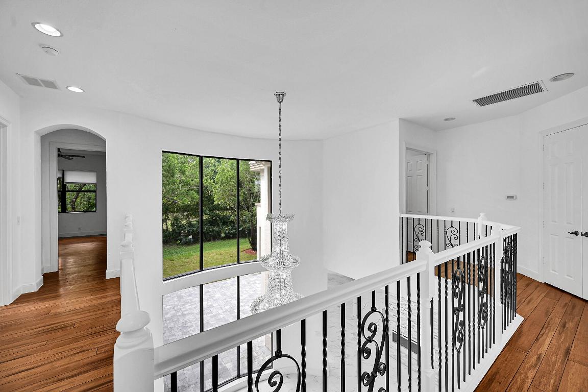 VERSAILLES - Residential