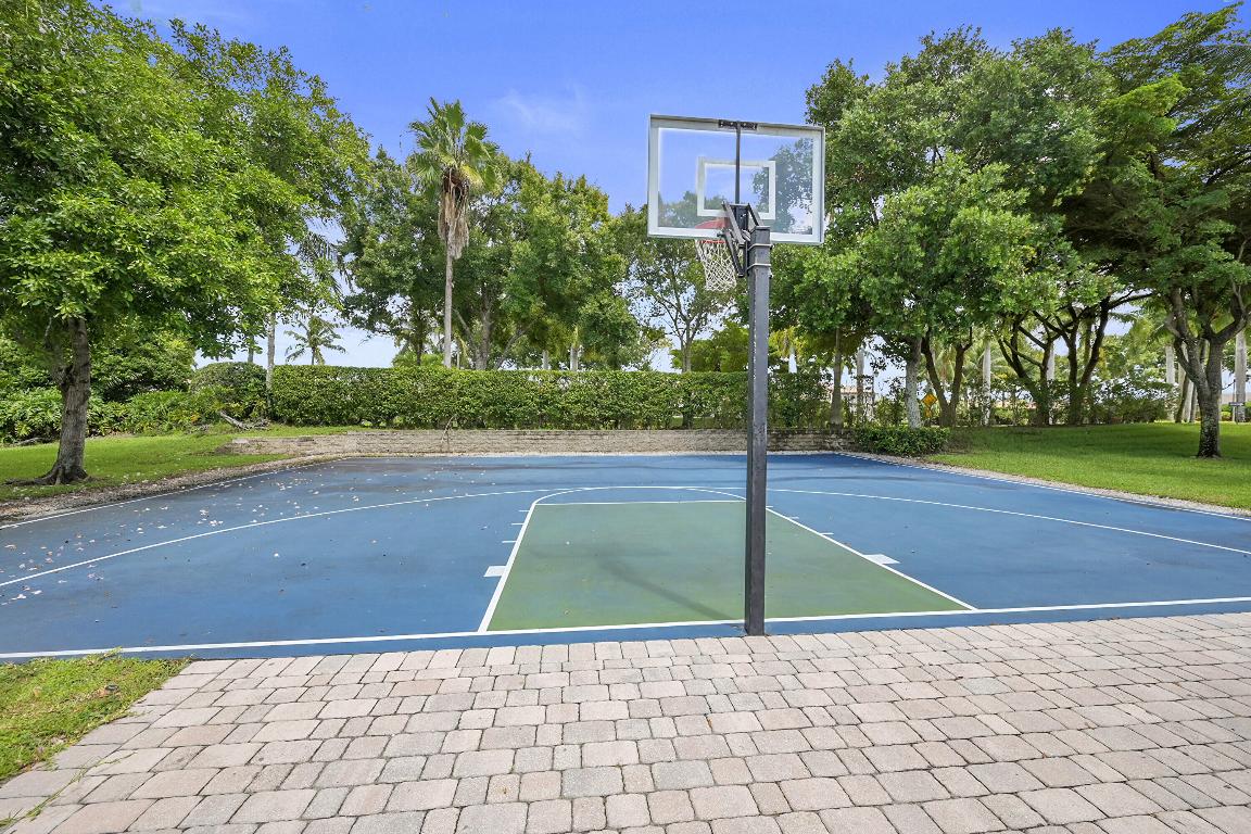 VERSAILLES - Residential