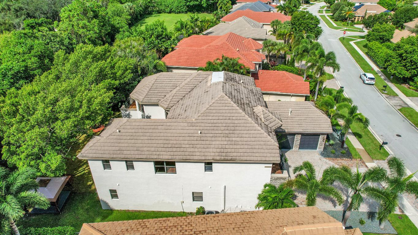 VERSAILLES - Residential