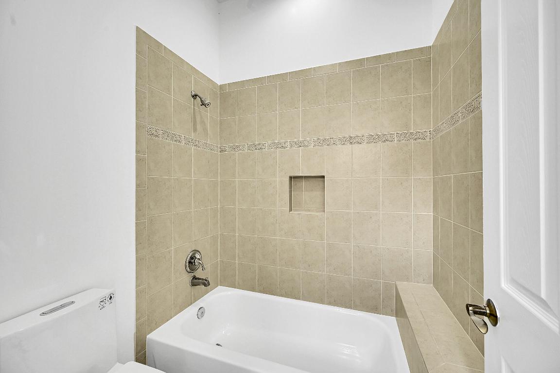 VERSAILLES - Residential