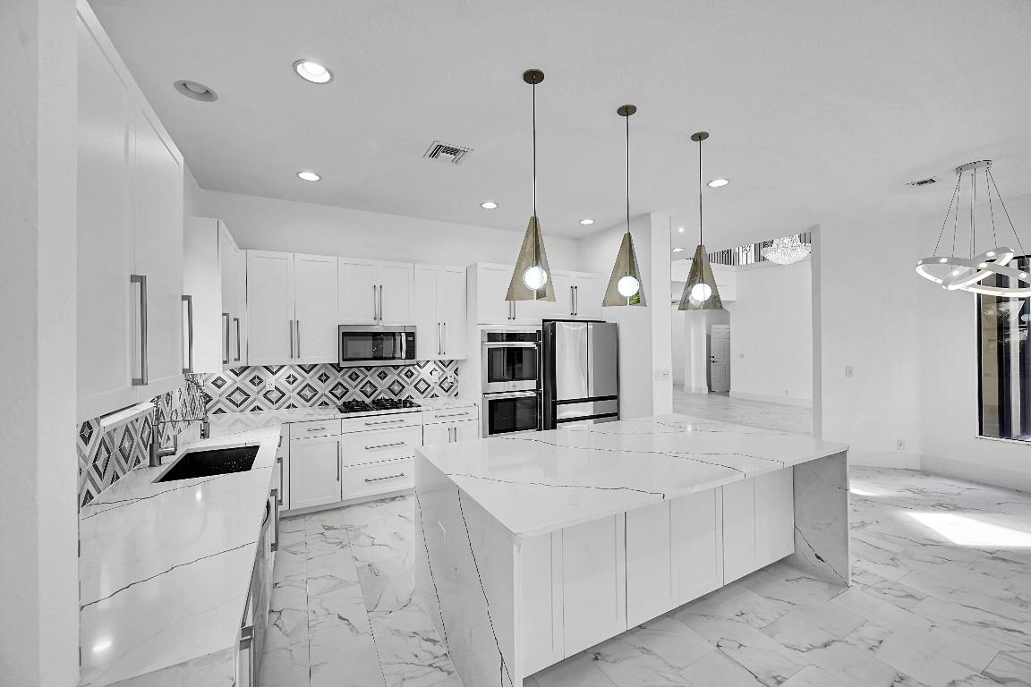 VERSAILLES - Residential