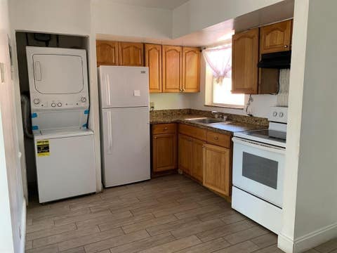 Tiny photo for 101 NE 41st Street #F101, Oakland Park, FL 33334 (MLS # F10556376)
