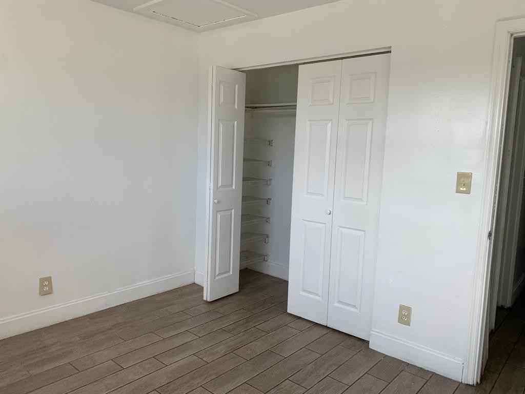 Courts at Oakland Park - Residential