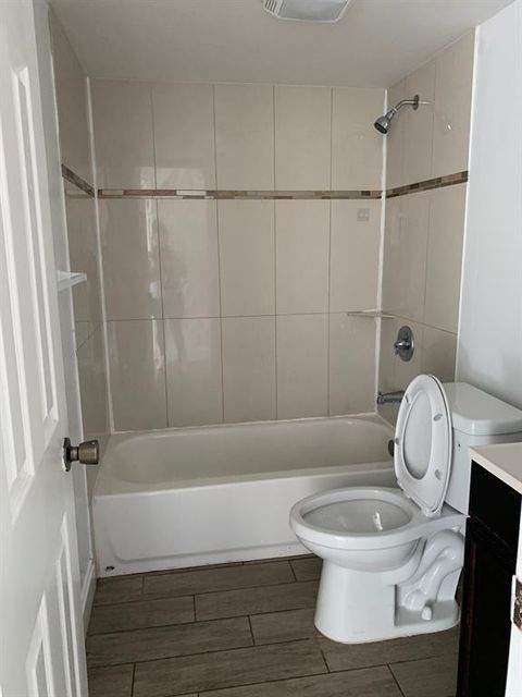 Tiny photo for 101 NE 41st Street #F101, Oakland Park, FL 33334 (MLS # F10556376)