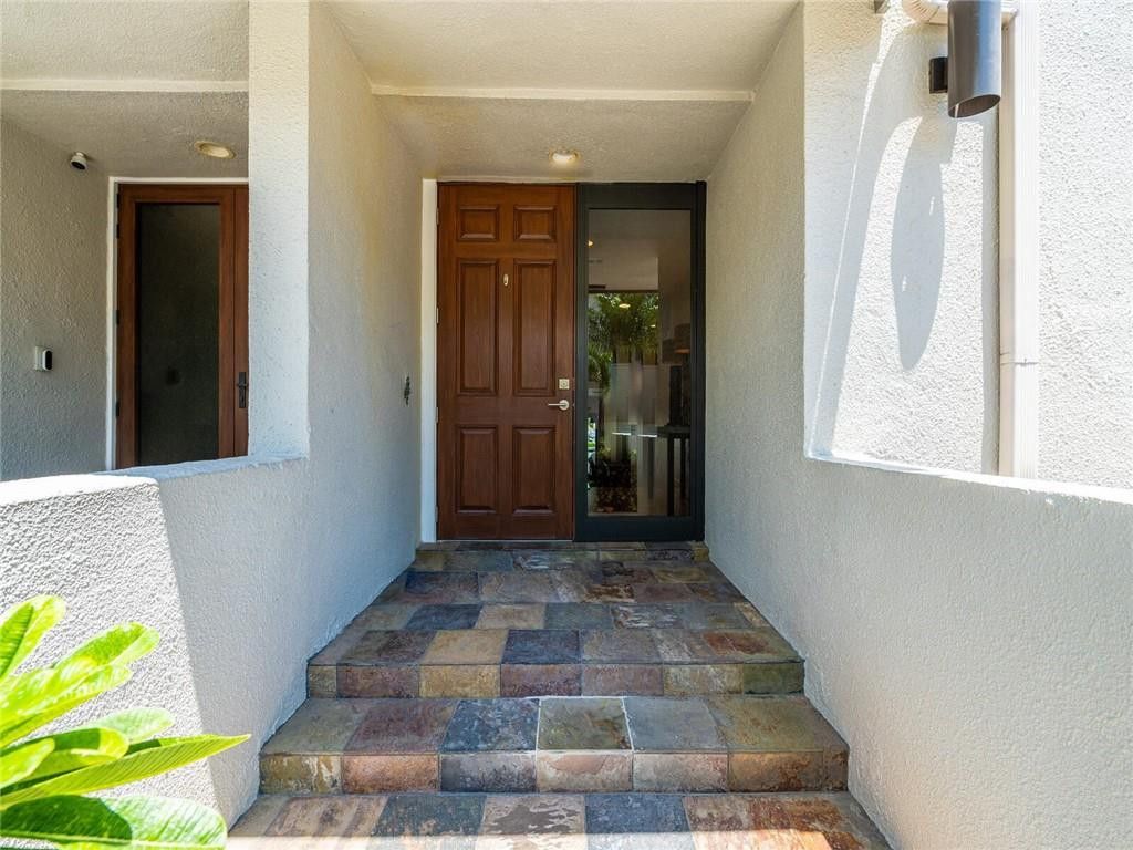 Photo of 33 Port Side Drive #33C, Fort Lauderdale, FL 33316 (MLS # F10542482)