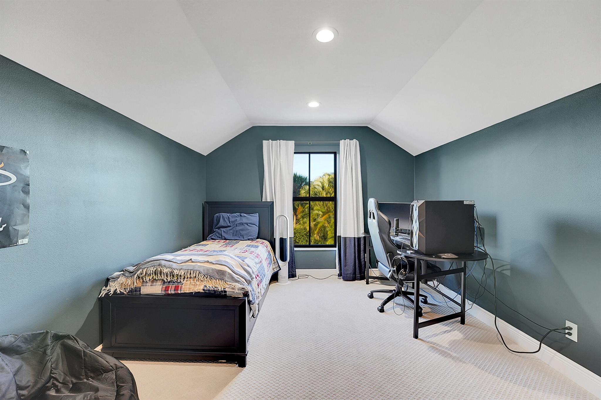 STEEPLECHASE - Residential