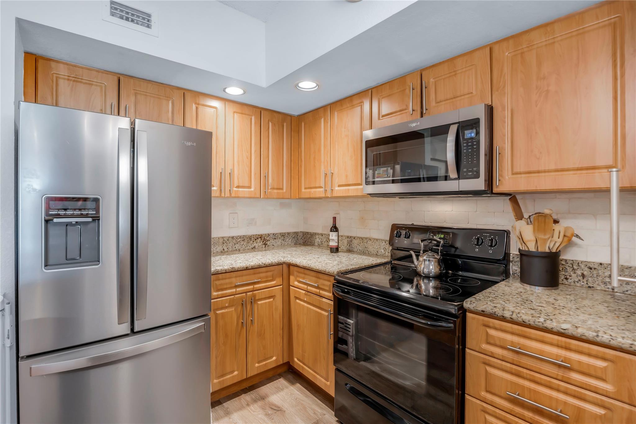 ISLES AT LAGO MAR - Residential