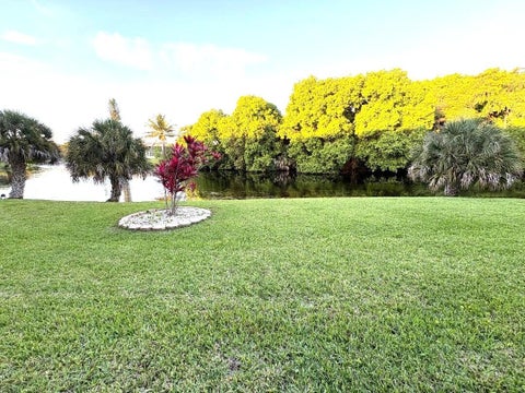 Tiny photo for 1019 Newport G, Deerfield Beach, FL 33442 (MLS # B26027625)
