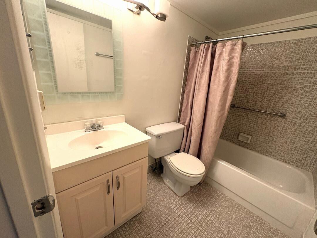 NEWPORT G CONDO - Residential