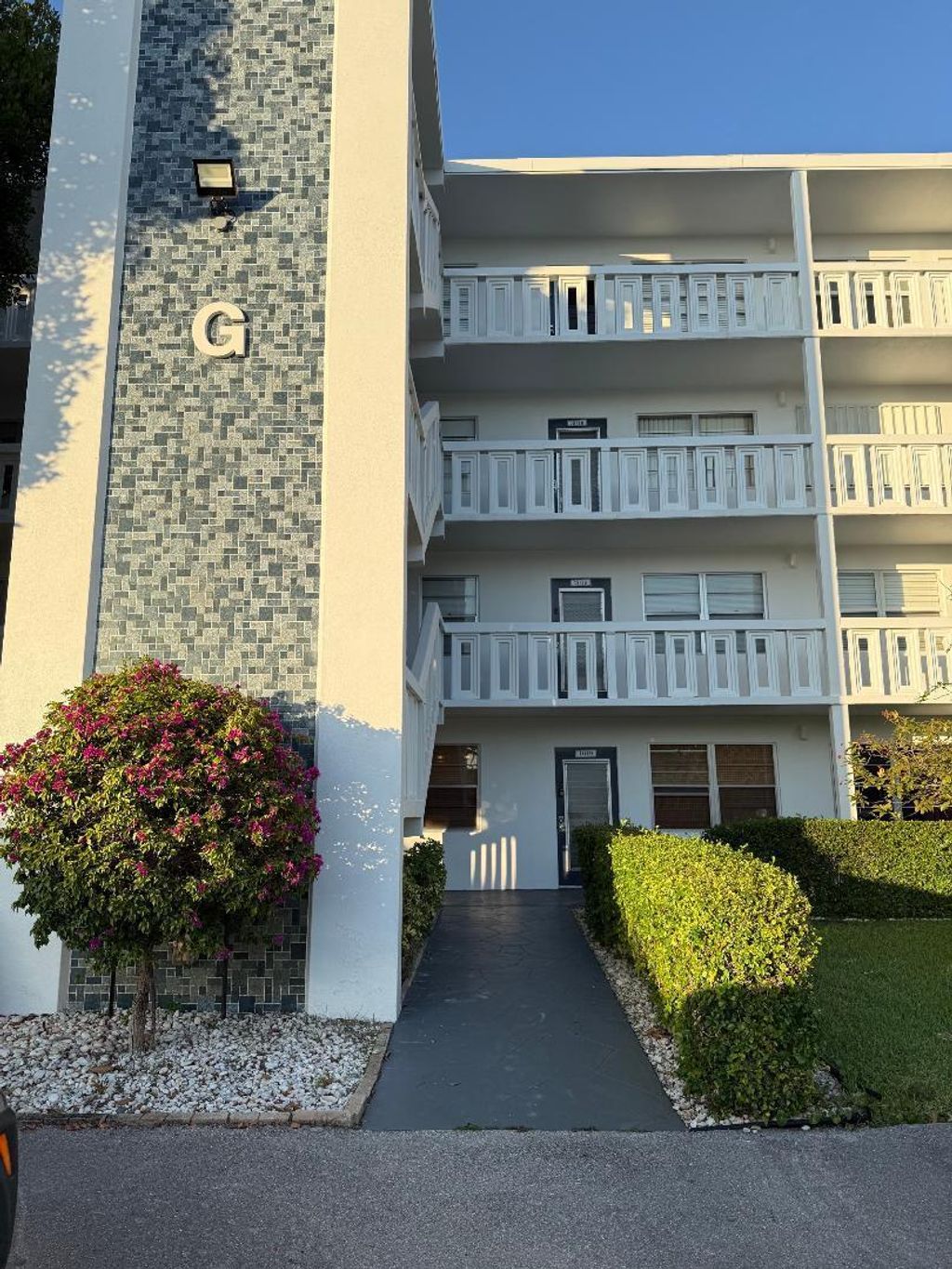 Photo of 1019 Newport, Deerfield Beach, FL 33442 (MLS # B26027625)